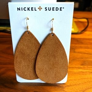 NWT Nickel & Suede Tawny Suede